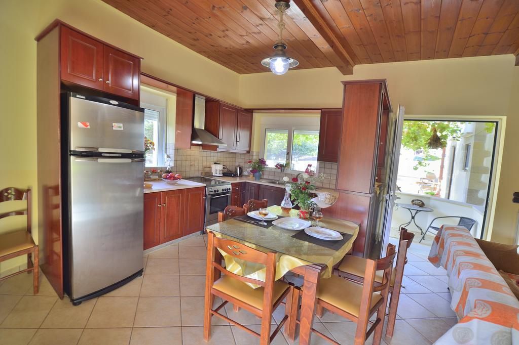 Villa Athina Kíssamos Eksteriør billede